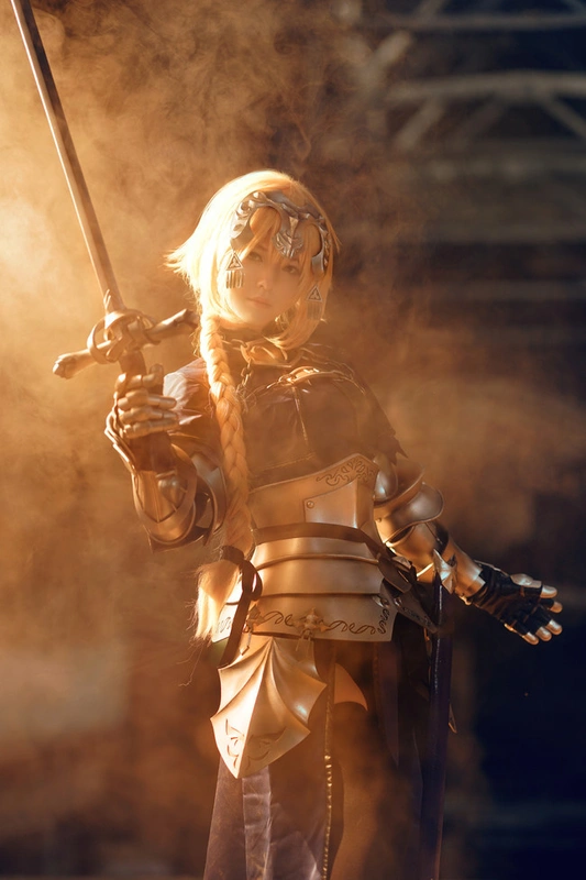 贞德·达尔克 - 半半子